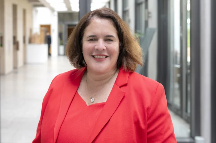 Hier steht die Alternativtext-Beschreibung für Screensreader.